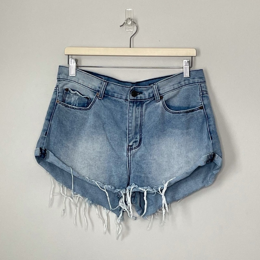 DENIM CoLAB SALTWATER & SONG | Distressed High Rise Short |‎ 30